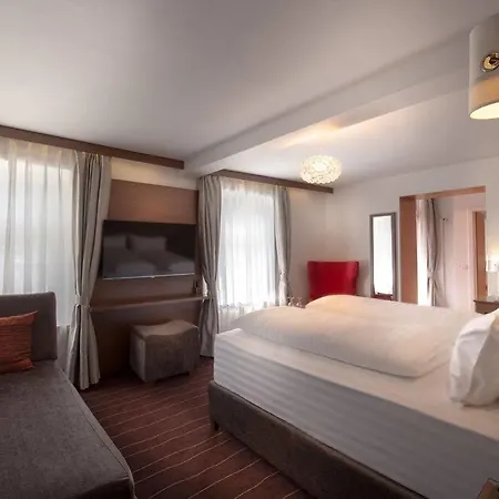 Szálloda Arthaushotel 3*